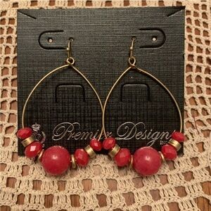 NWOT Premier Designs Retired Razzmatazz Beaded Hoop Earrings